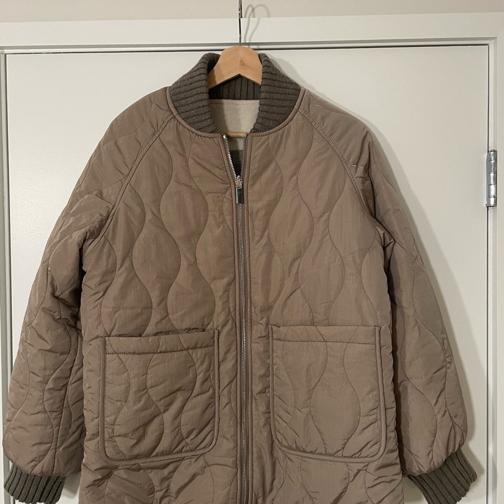 Varley Reno Reversible Quilt Jacket - Picture 4 of 8